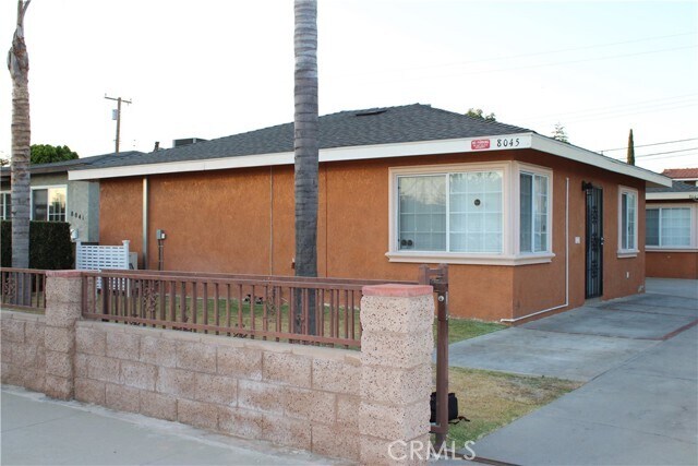 Foto del edificio - 8045 Cheyenne Ave