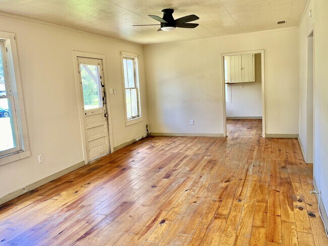 Foto del edificio - 4488 Lemonwood Dr