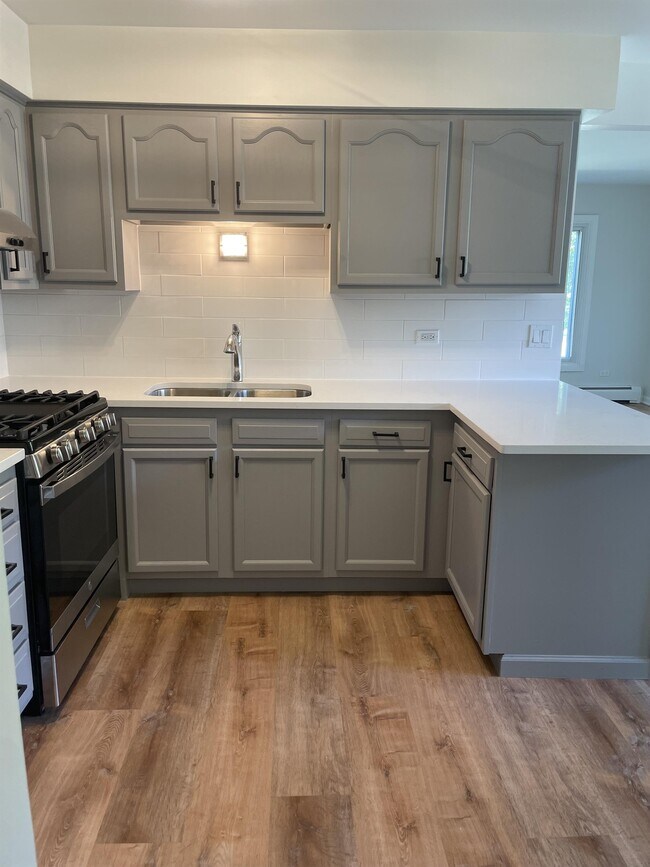 Foto del edificio - 4525 Sunnyside Ave