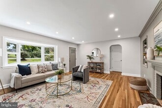 Building Photo - 9 Copes Ln