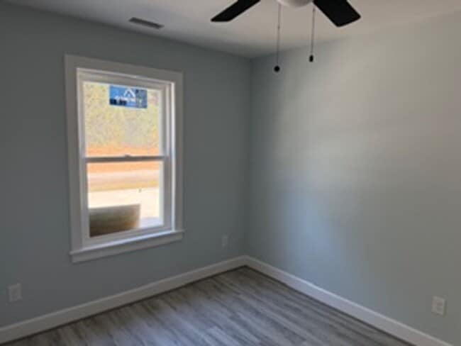 Foto del edificio - Brand New construction!!