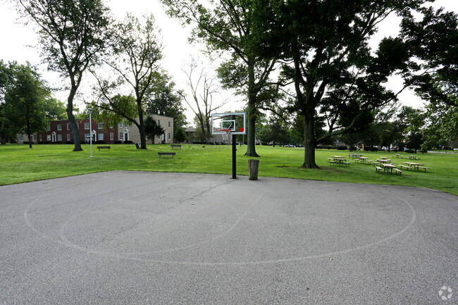 Basketball Court - Village Manor Apartments