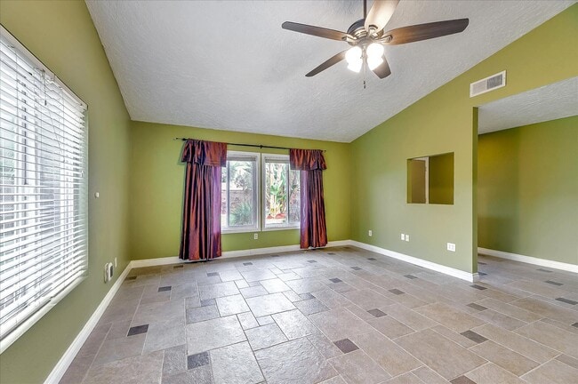 Building Photo - 11217 Huntingride Cir
