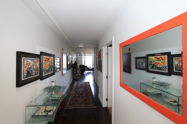 Building Photo - Chic Furnished Living at The Sierra at Jac...