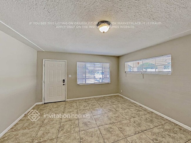 Building Photo - 231 N Harris Dr