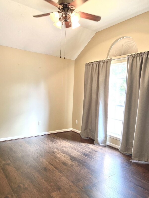 Foto del edificio - 24210 Schivener House Ln