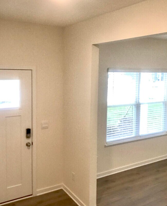 Foto del edificio - 467 Garnet Rnch Dr