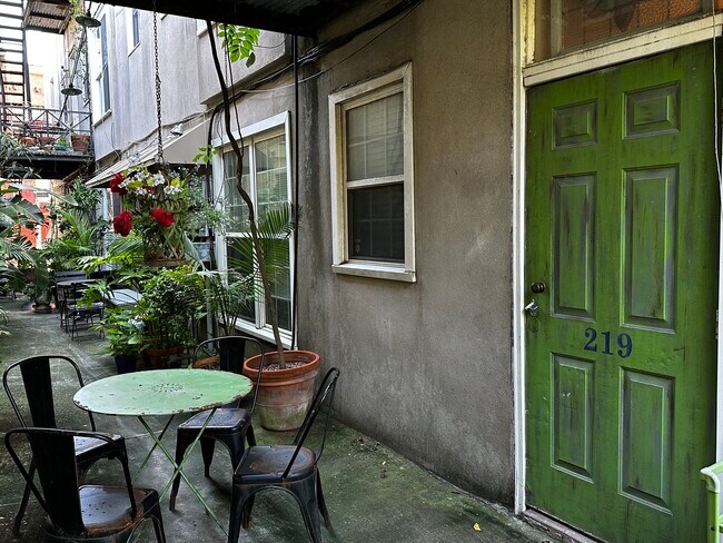 Foto del edificio - 219 Abercorn St
