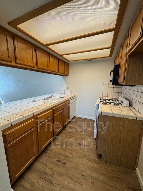 Foto del edificio - 4304 W Douglas Ave