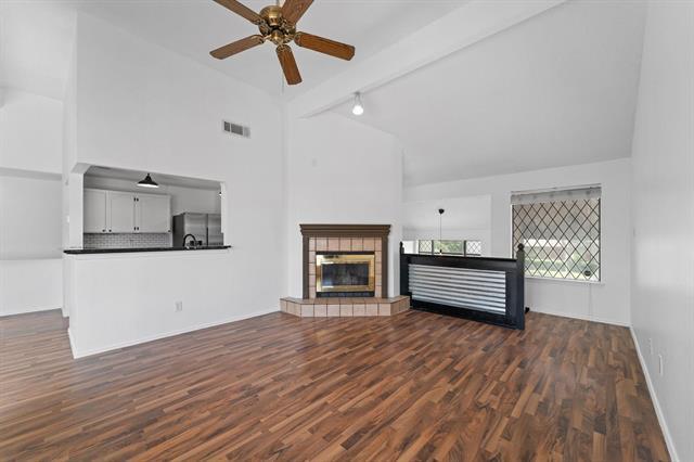 Building Photo - 1828 Alameda Dr