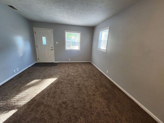 Foto del edificio - 3 br, 1 bath House - 5344 N. 14th 1/2 St