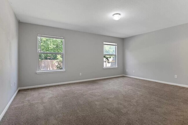 Foto del edificio - 5720 Wharton Dr