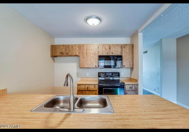 Foto del edificio - 20621 N 31st Ave