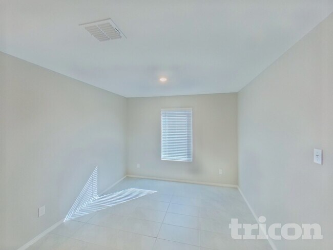 Foto del edificio - 1732 Clairborne Ct