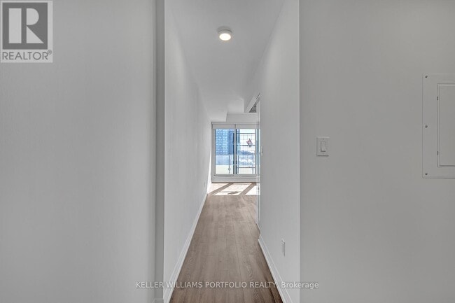 Building Photo - 75 Canterbury Pl