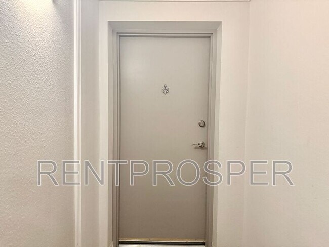 Foto del edificio - 1100 Delaney Ave