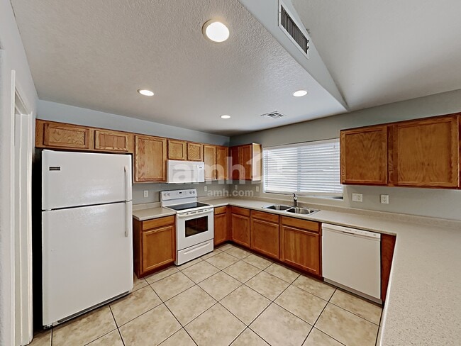 Foto del edificio - 13948 N 134th Dr