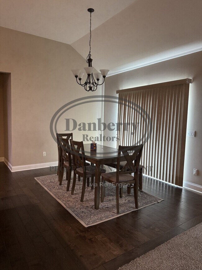 Foto del edificio - 26741 Woodmont Dr