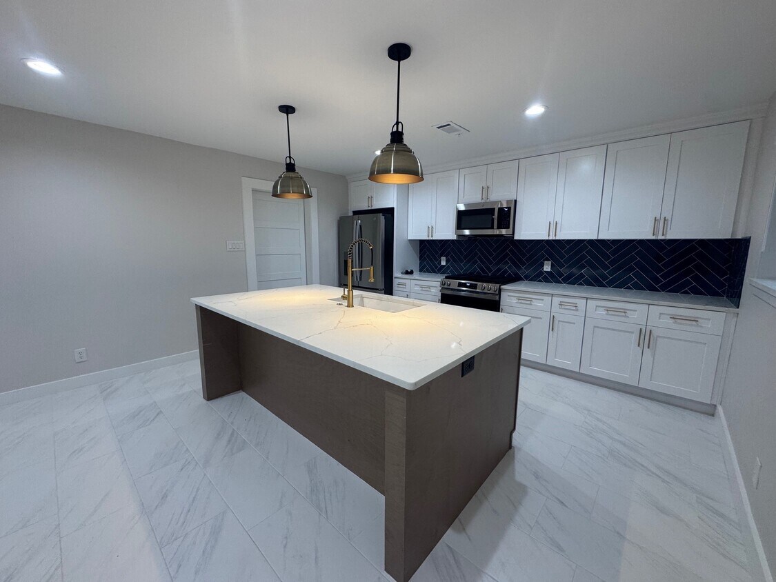 Foto principal - 5518 McKnight St