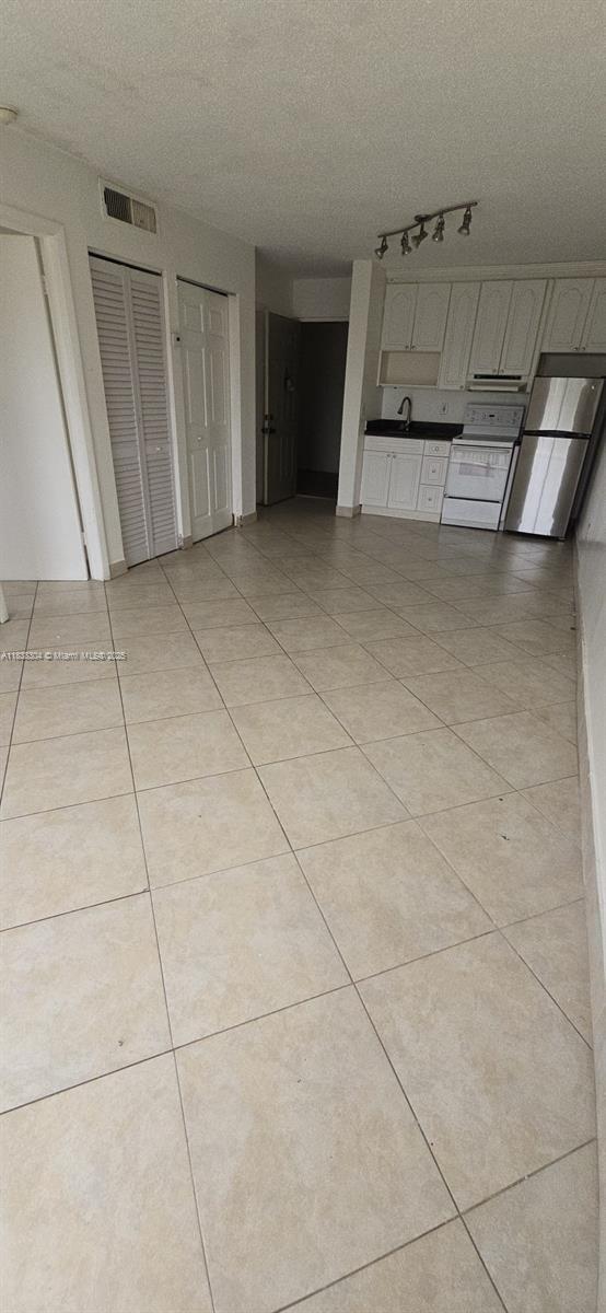 Foto del edificio - 8260 SW 210th St