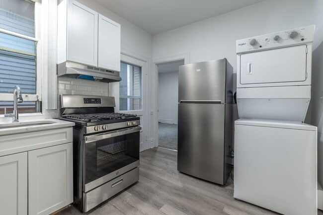 Foto del edificio - 4913 Yew St