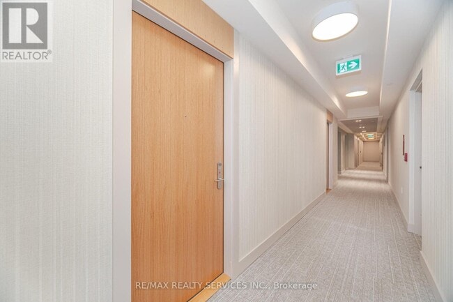 Building Photo - 8960 Jane St