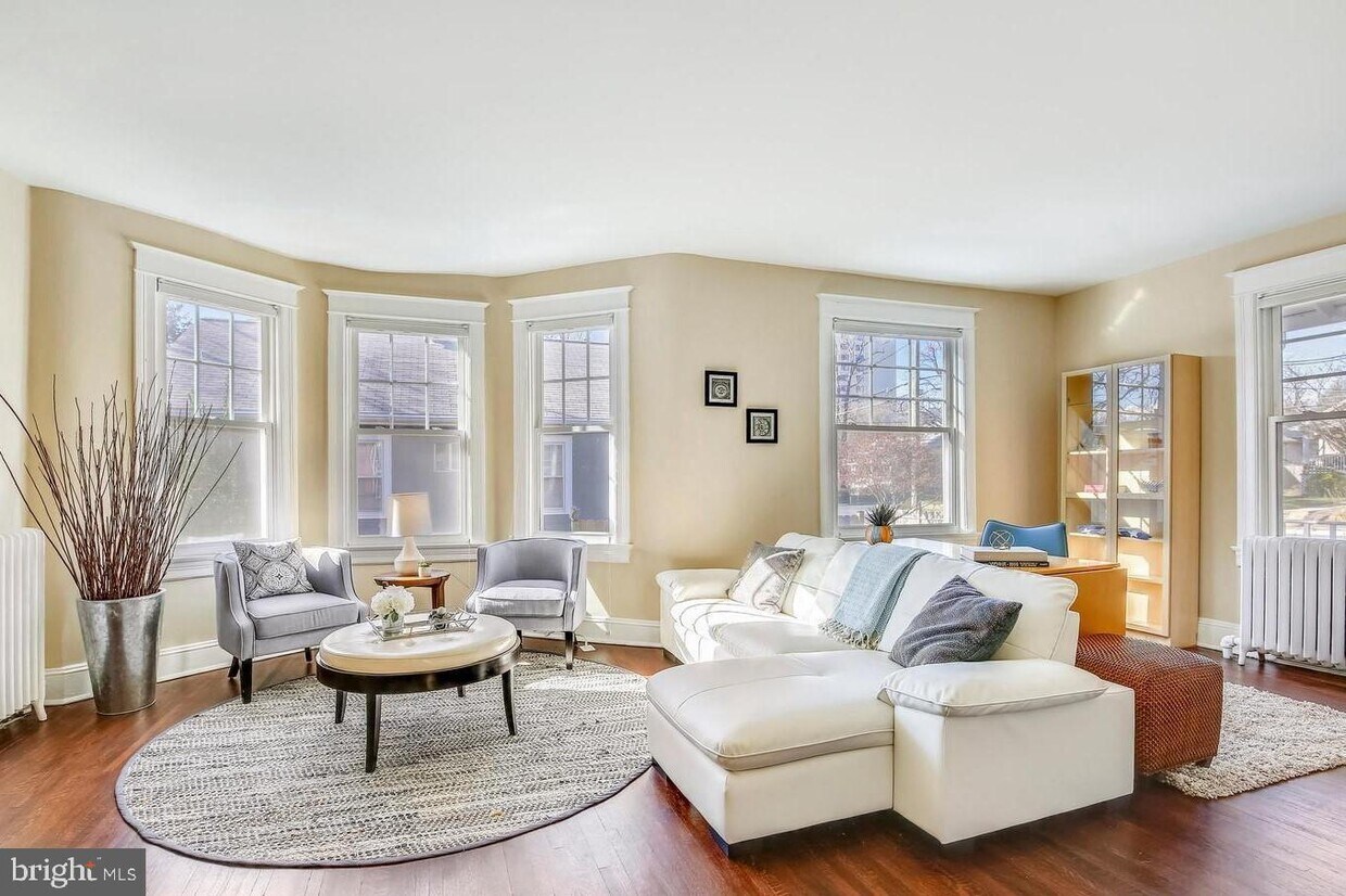 746 Thayer Ave Unit 1 MAIN LEVEL, Silver Spring, MD 20910 Apartment