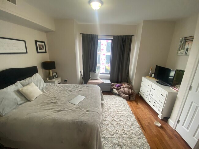 Bedroom 1 - 1605 Ridge Ave