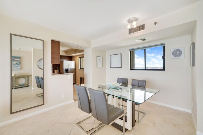 Foto del edificio - 300 Ocean Trail Way