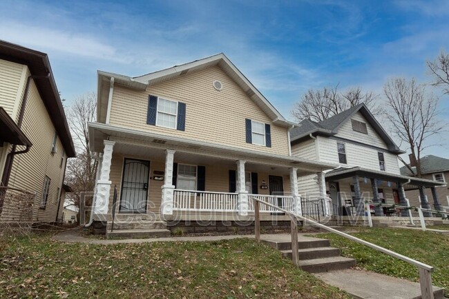 Foto del edificio - 1920 Sugar Grove Ave