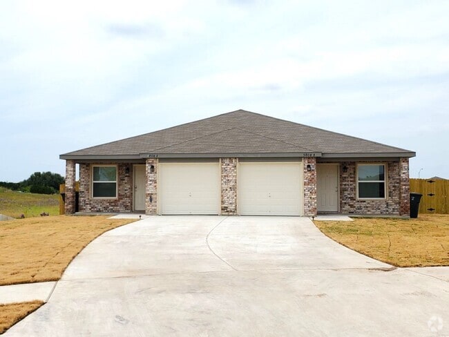 Building Photo - 5804 Rustler Dr