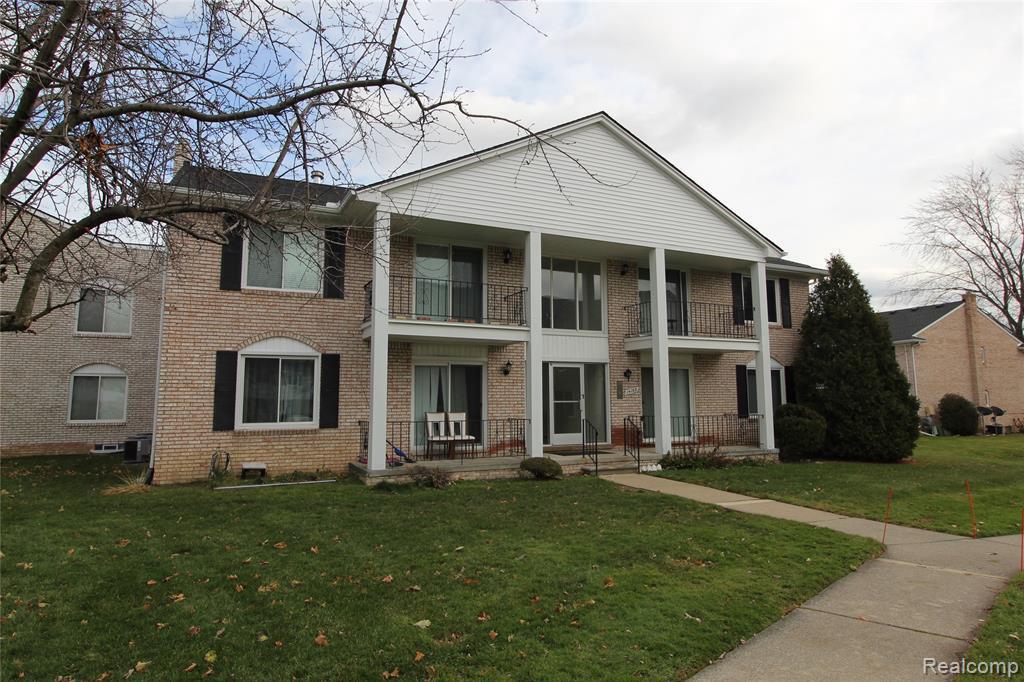 Primary Photo - 14160 Camelot Dr