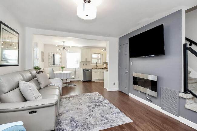 Photo - 2016 Brewton Dr House