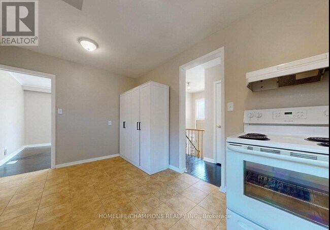 Building Photo - 10 Cunard St