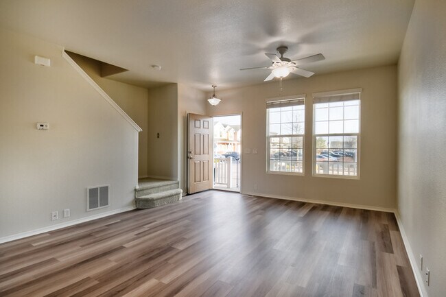 Building Photo - 7259 Countryside Grove