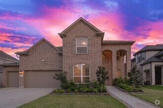Building Photo - 4715 Hollow Tree Dr