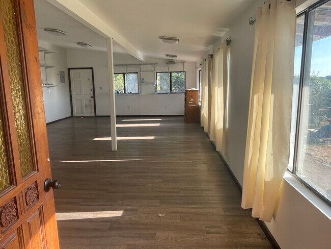Foto del edificio - 92915 Allens Aly