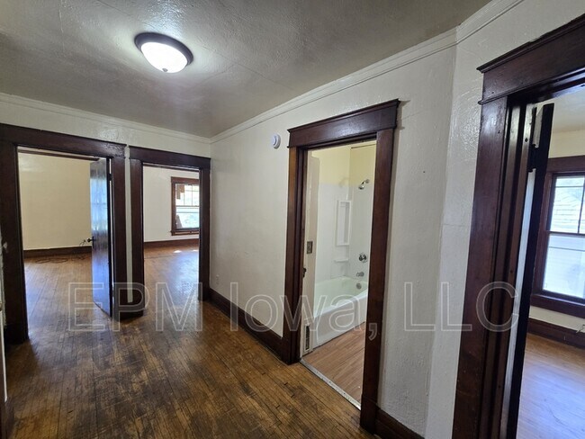 Foto del edificio - 120 1/2 Harrison Street