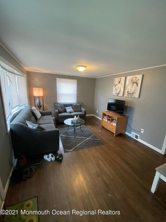 Foto del edificio - 409 Wells Ave