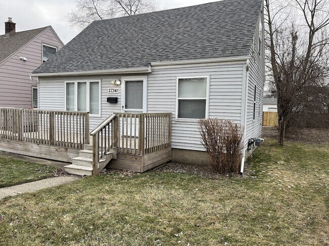 Foto del edificio - 27341 Ridgewood St