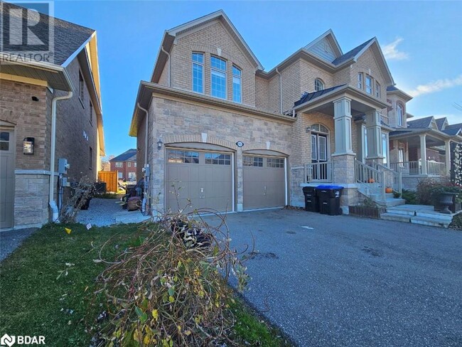 Building Photo - 63 Victoria Wood Ave