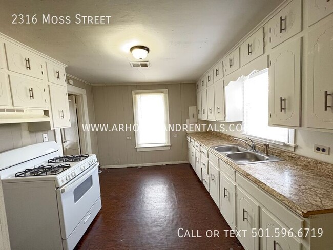 Foto del edificio - 2316 Moss St