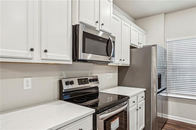 Building Photo - 2111 Wesson Ct