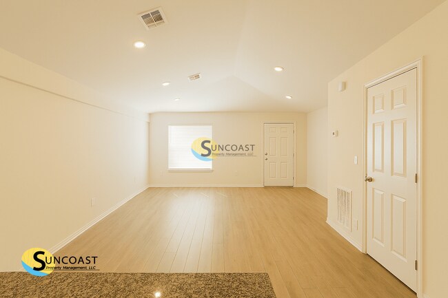 Foto del edificio - 608 Skyline Blvd