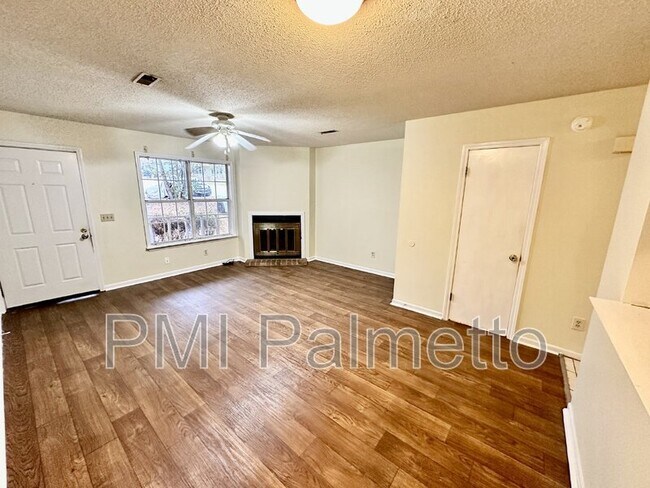 Foto del edificio - 117 Lindevon Ln