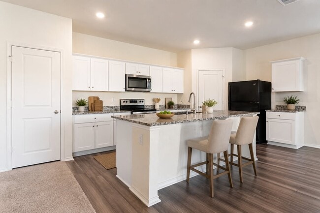 Building Photo - 2022 Home Near Lackland | 2,058 Sq Ft | Office/Study | Community Pool | Pet Friendly