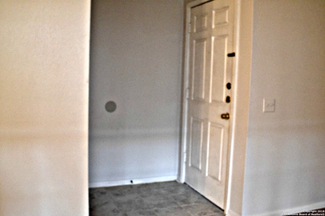 Building Photo - 165 W Rampart Dr