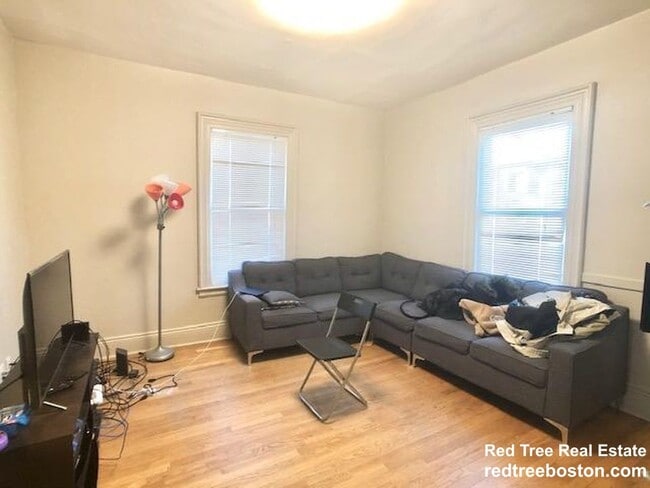 Photo - 19 Greylock Rd Apartment