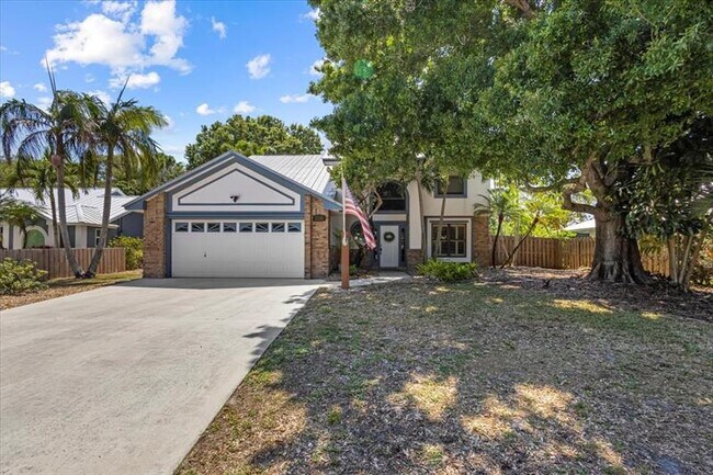 Foto del edificio - 2250 SE Country Club Ln