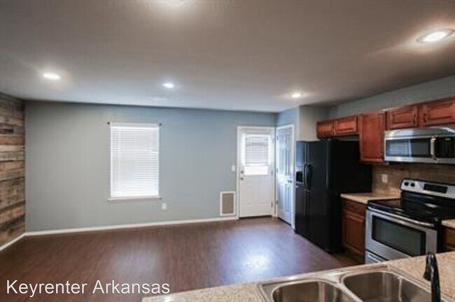 Building Photo - 4 br, 2 bath House - 1336 S Splash Dr